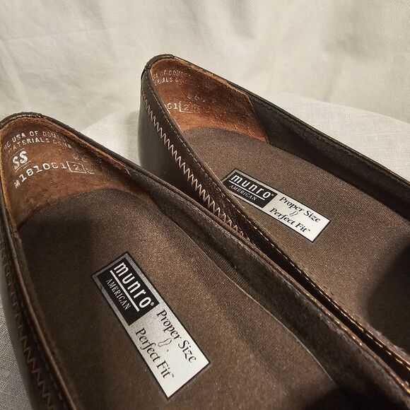 munro American Warm Medium Brown Leather Slip-on Loafers w a 1" Heel sz 8 - Picture 7 of 9